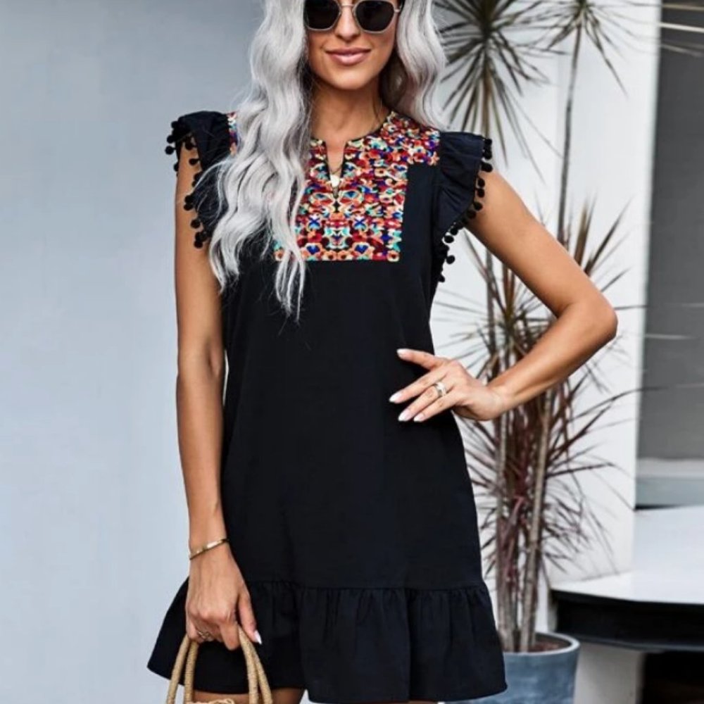 Graphic Embroidered Ruffle Hem Babydoll Dress Size Small (4)